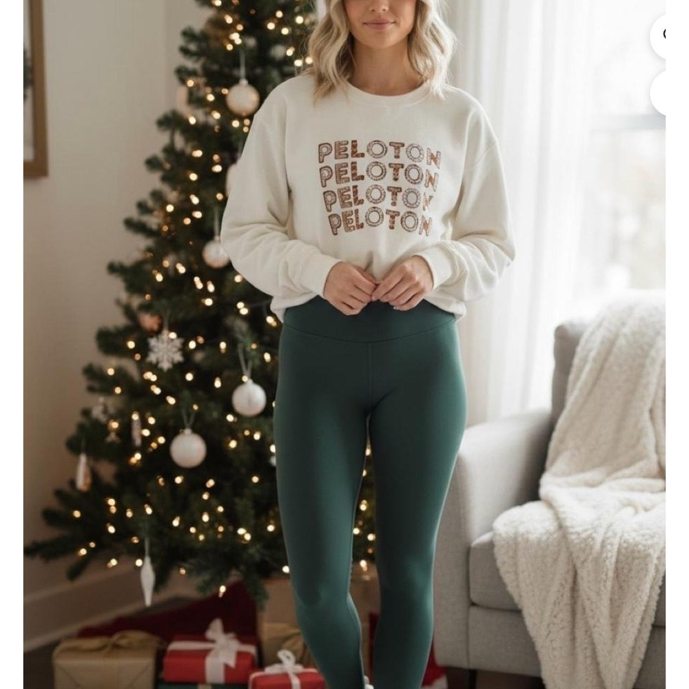 Peloton Cream Holiday Crewneck Sweatshirt Unisex XXL Cozy Pullover